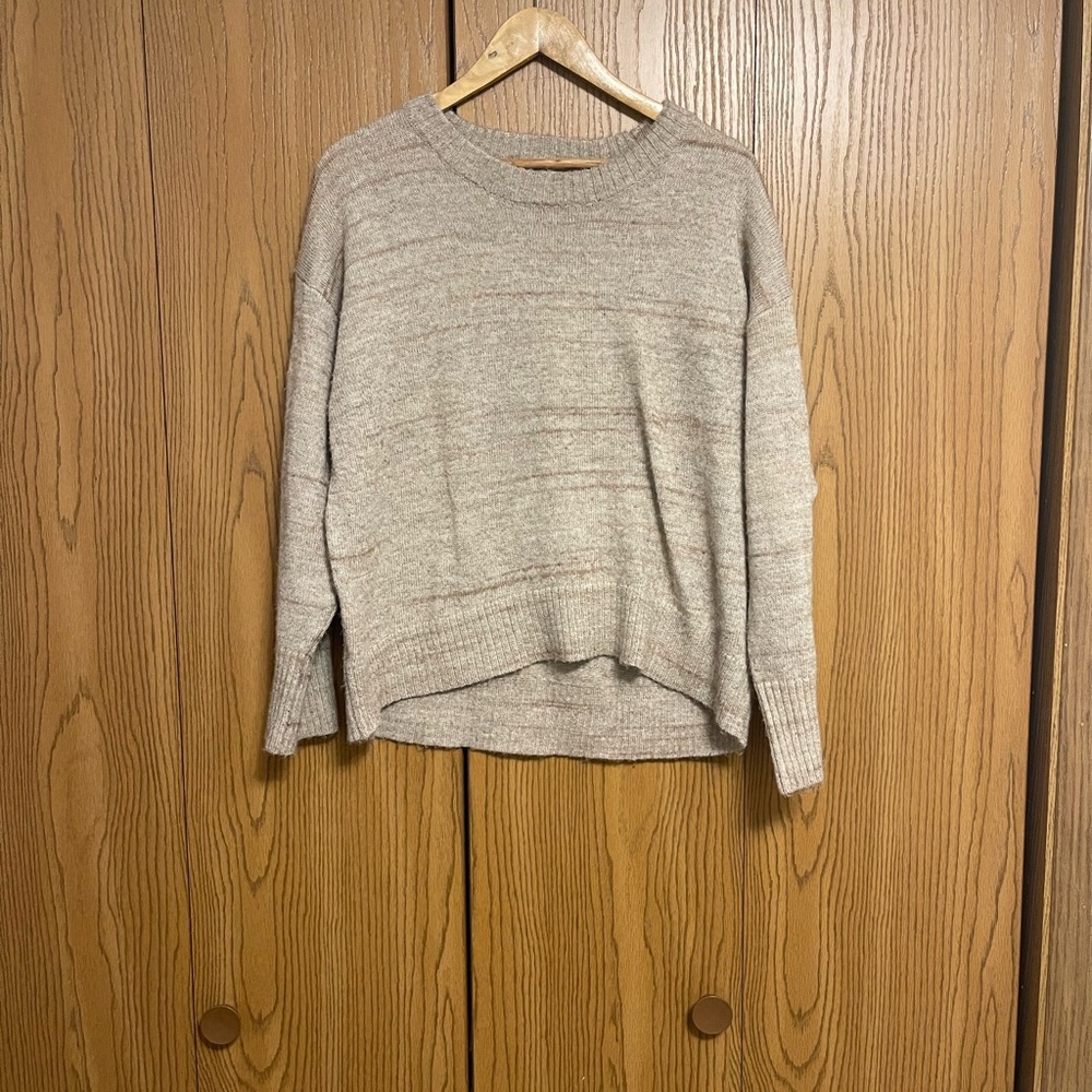 Old Navy Women's Heathered Gray Sweater